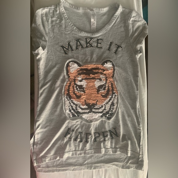 All items for $8 - Picture 7 of 13